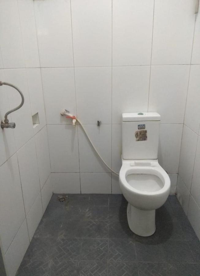 Hotel Maya Tegal Kültér fotó
